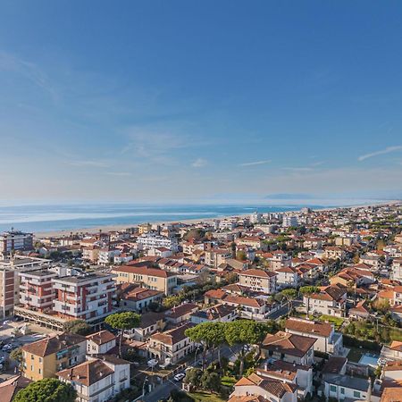 Apartment Dei Fiori By Interhome Lido di Camaiore Kültér fotó