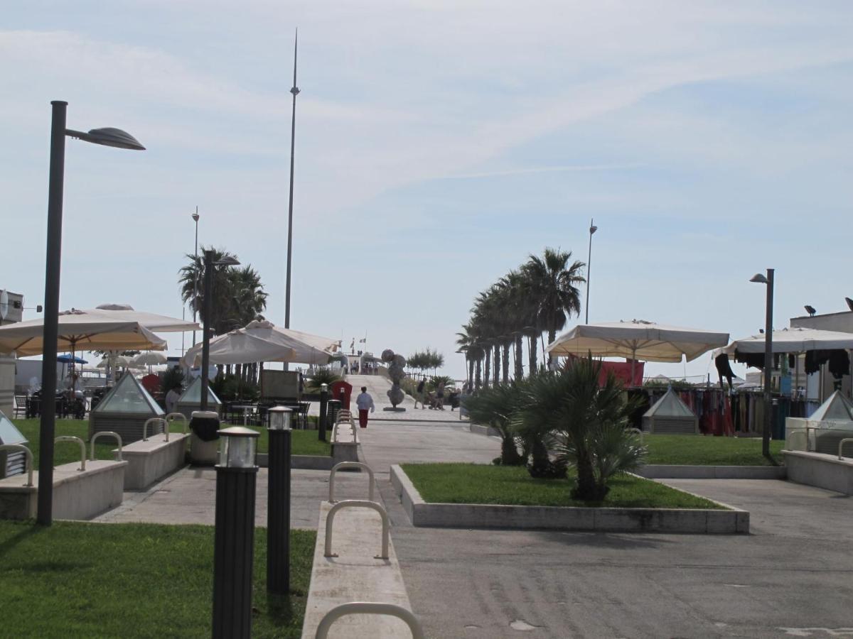 Apartment Dei Fiori By Interhome Lido di Camaiore Kültér fotó