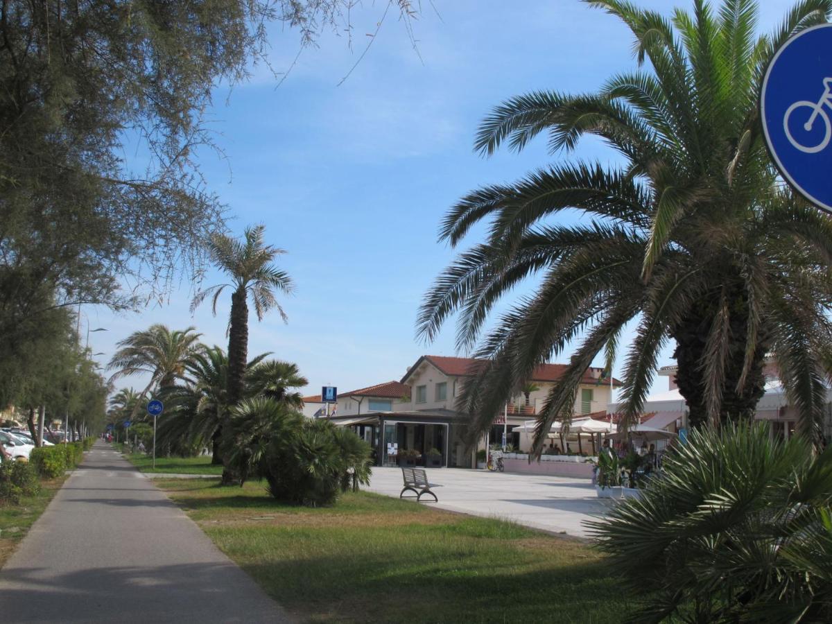 Apartment Dei Fiori By Interhome Lido di Camaiore Kültér fotó